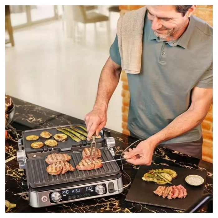 Braun MultiGrill 9 Pro CG9160 Contact Grill - 2200W - Black/Inox