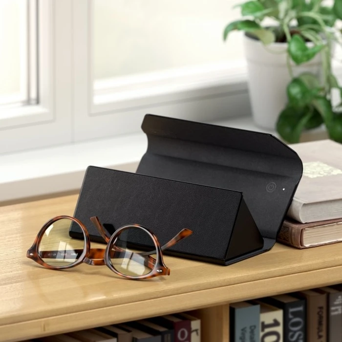 Satechi FindAll Glasses Case (Vegan Leather) with Apple Find My Tracker - Black