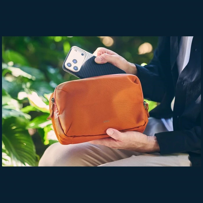 UNIQ Denver Tech Kit Pouch 2.5L orange