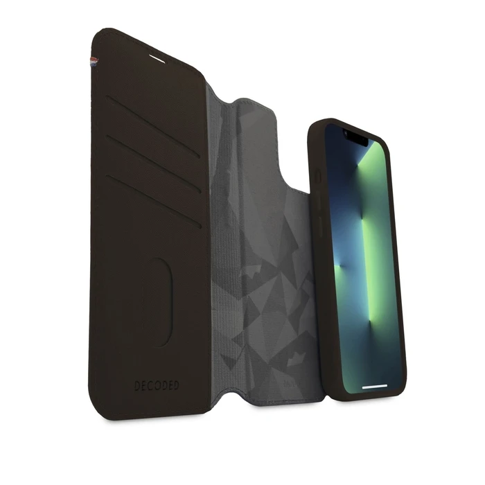 Decoded Leather Detachable Wallet Case for iPhone 14 Plus - Chocolate Brown