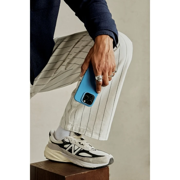Decoded Αντιμικροβιακή Σιλικόνης Πίσω Θήκη iPhone 16 Pro - Light Blue