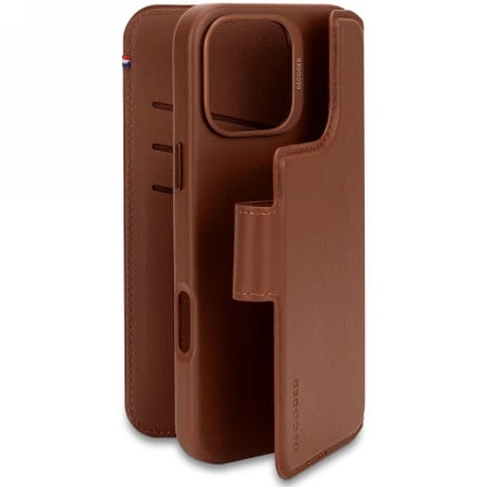 Decoded Leather Detachable Wallet Apple iPhone 16 Pro Max MagSafe (tan)