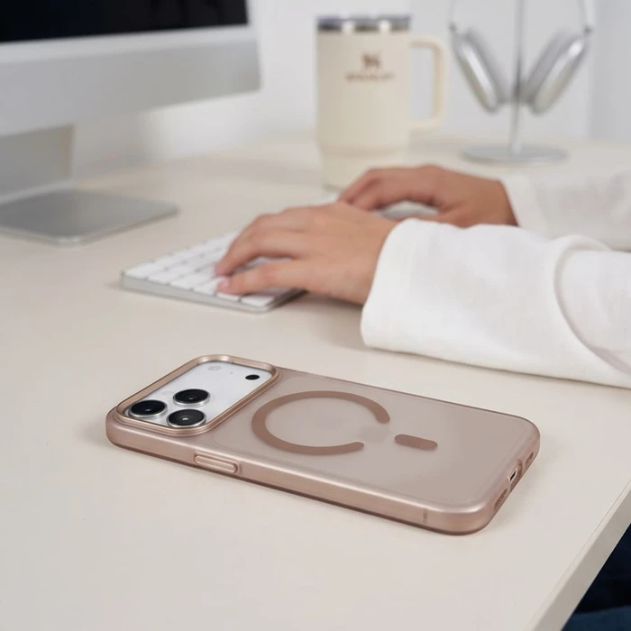 Tech-Protect Magzero MagSafe Apple iPhone 17 Pro / 18 Pro Matte Desert Gold