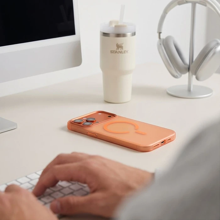 Tech-Protect MagZero MagSafe Apple iPhone 17 Pro Max / 18 Pro Max Matte Cosmic Orange