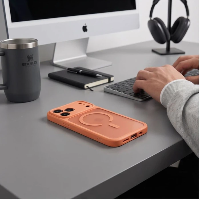 Tech-Protect BasicMag MagSafe Apple iPhone 17 Pro Max / 18 Pro Max Matte Cosmic Orange