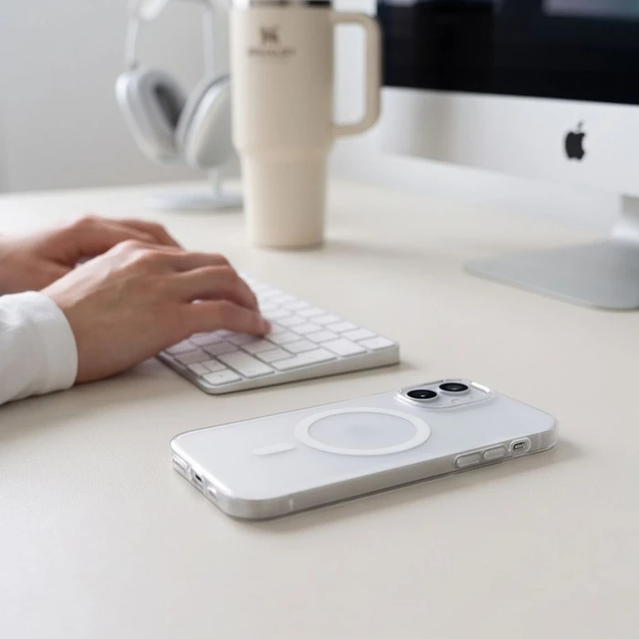 Tech-Protect MagZero MagSafe Apple iPhone 17 Matte White