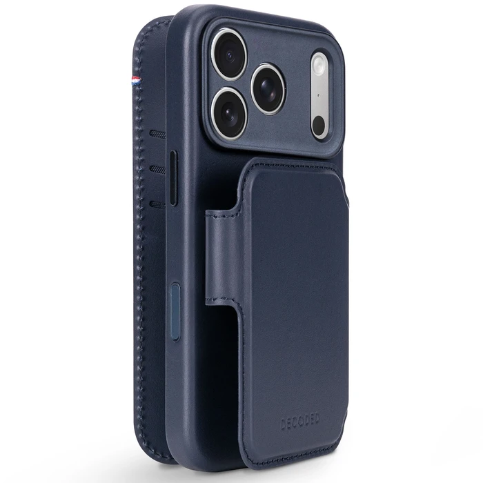 Decoded Leather Detachable Wallet Apple iPhone 18 Pro Max / 17 Pro Max MagSafe (midnight)