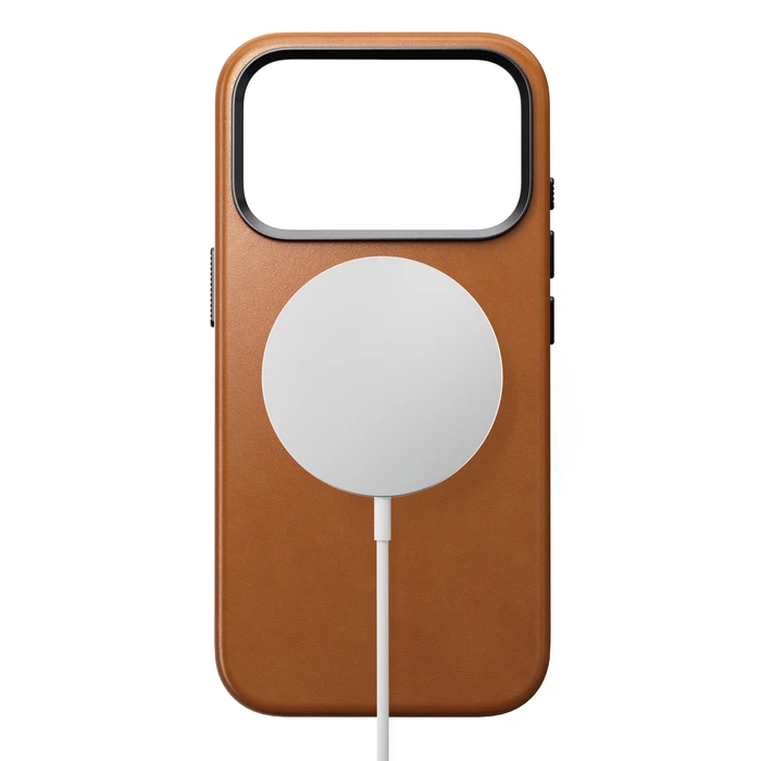 NOMAD Traditional Leather Case Apple iPhone 18 Pro / 17 Pro MagSafe, Horween leather (saddle)
