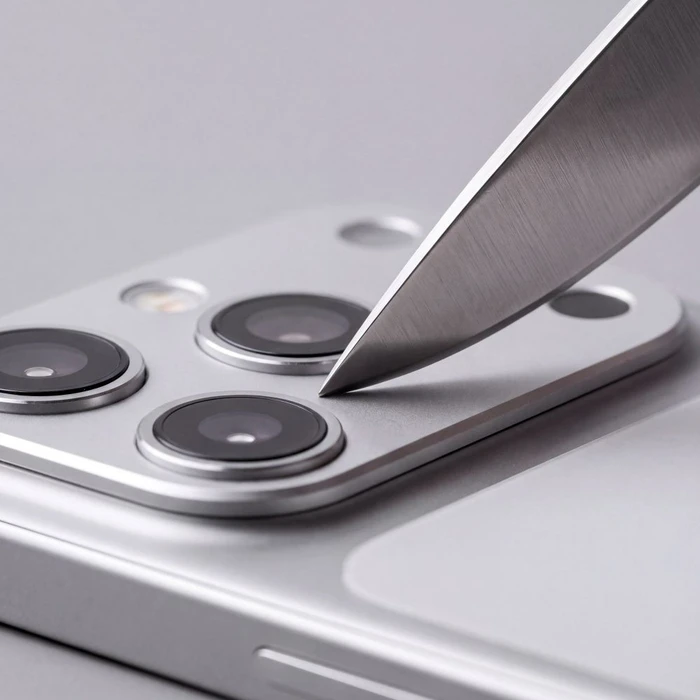Tech-Protect Camalloy Fit+ Apple iPhone 18 Pro Max Silver