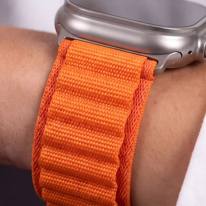 Tech-Protect Nylon Pro Apple Watch 8 / 9 / 10 / 11 / 12 / SE / Ultra 44/45/46/49 mm Orange