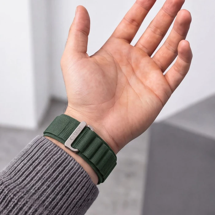Tech-Protect Nylon Pro Apple Watch 8 / 9 / 10 / 11 / 12 / SE / Ultra 44/45/46/49 mm Military Green