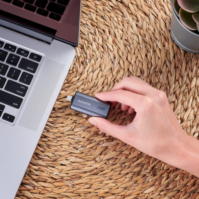 USB Flash Adata Sc750 500g Usb3.2c 1050/1000 Mb/S