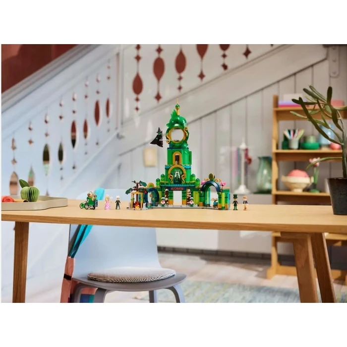 LEGO Bricks Wicked 75684 Welcome To Emerald City