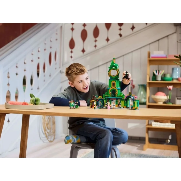 LEGO Bricks Wicked 75684 Welcome To Emerald City