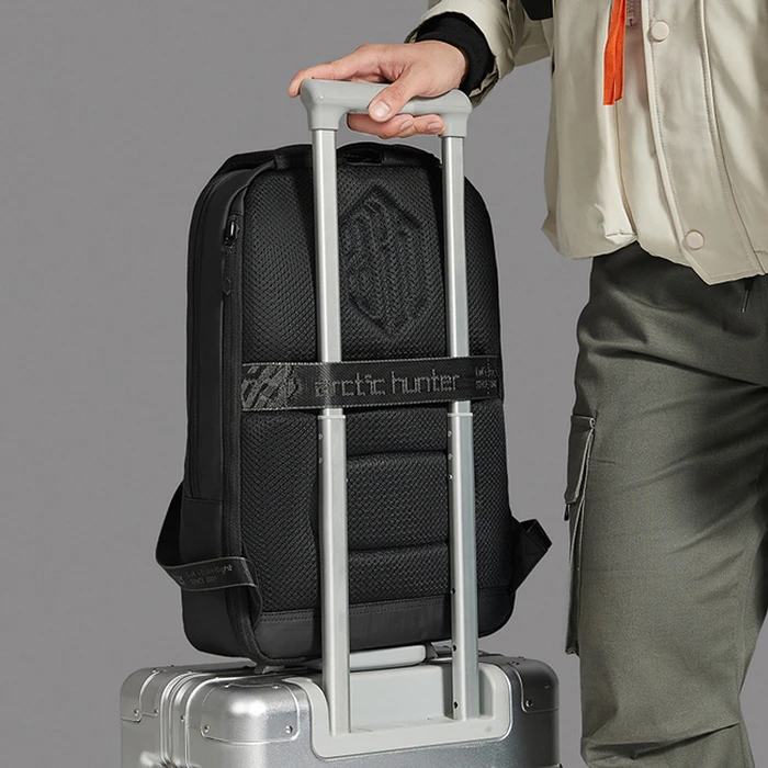 Τσάντα Πλάτης Arctic Hunter B00529 Με Θήκη Laptop 15.6" 22l Μαύρη