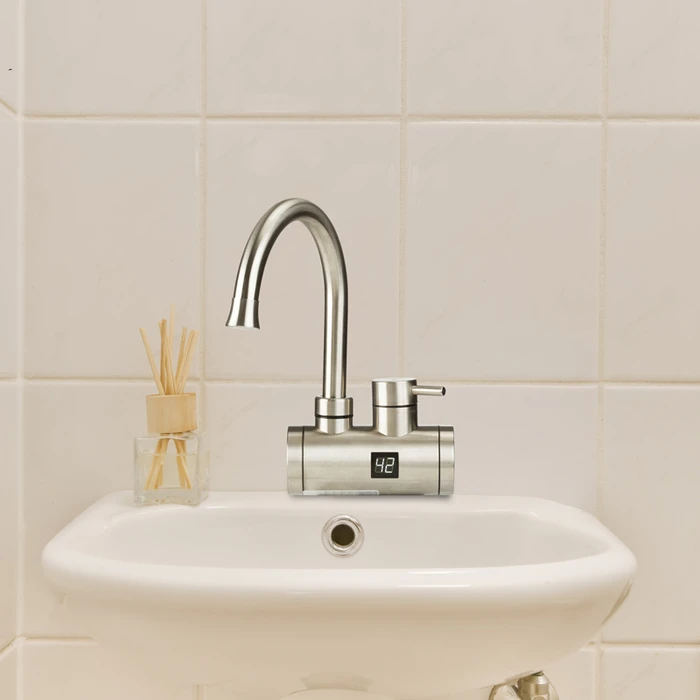 Ηλεκτρικός Ταχυθερμαντήρας Βρύση Τοίχου Με Οθόνη Osio OHF-2045 