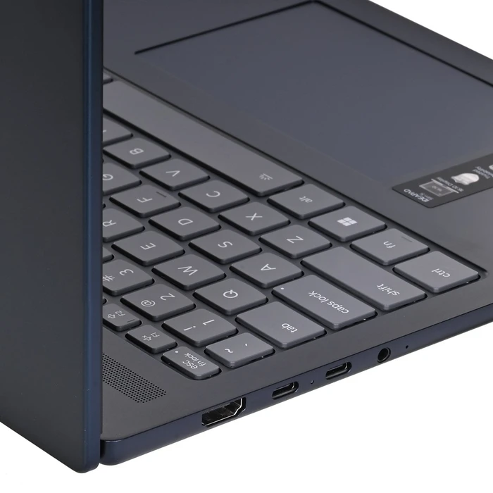 Lenovo Laptop IdeaPad Slim 5 16IRH10R Core i7 240H 16 inch WUXGA IPS Touchscreen 16GB RAM 1TB SSD Bluetooth Black Windows 11 Cosmic Blue REPACK 2 Year Warranty