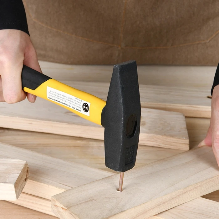 Σφυρί Deli Dl442005 με Αντιολισθητική Fiberglass Λαβή, 500Gr, 335Mm