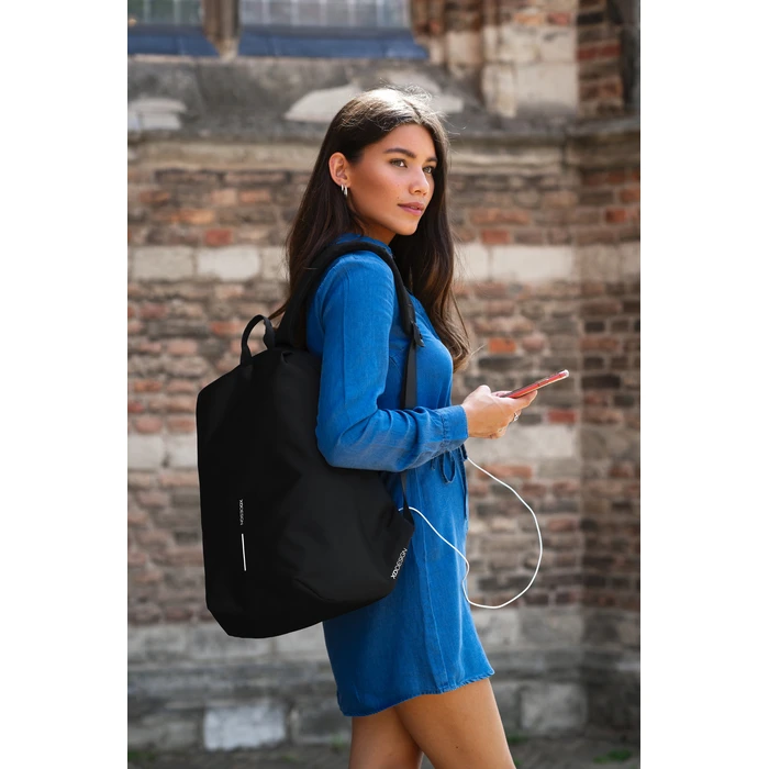 Σακίδιο XD DESIGN ANTI-THEFT BOBBY SOFT BLACK P/N: P705.791