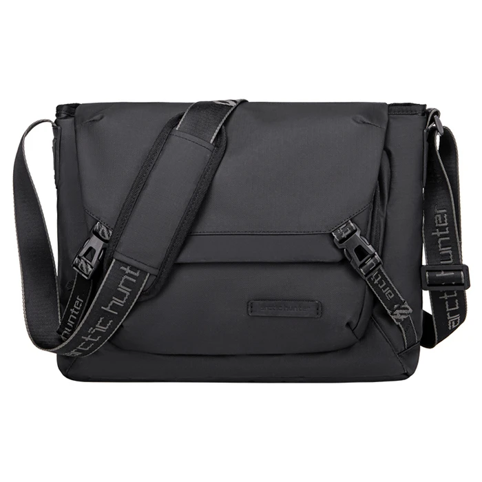 Τσάντα Ώμου Arctic Hunter K00528 Με Θήκη Tablet 10l Μαύρη