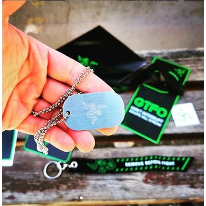 Αξεσουάρ Κονσολών Razer LEET PACK v3 (Coasters, lanyards, pina, stickers, tattoos & metal dog tag chain)