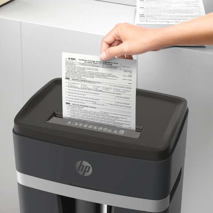 Καταστροφέας εγγράφων HP Pro Shredder 18CC 2813 με συνδετήρες και καρτών Cross Cut P4 18 x A4 25L