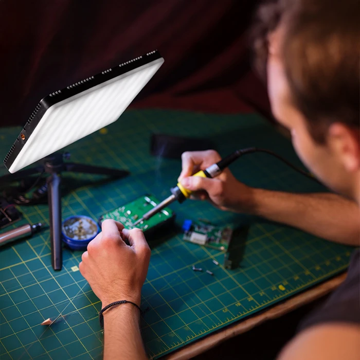 TRACER Lumi Lite Compact LED Panel Light 13W 1190 lm (TRAOSW47707) USB Desk/Studio Light