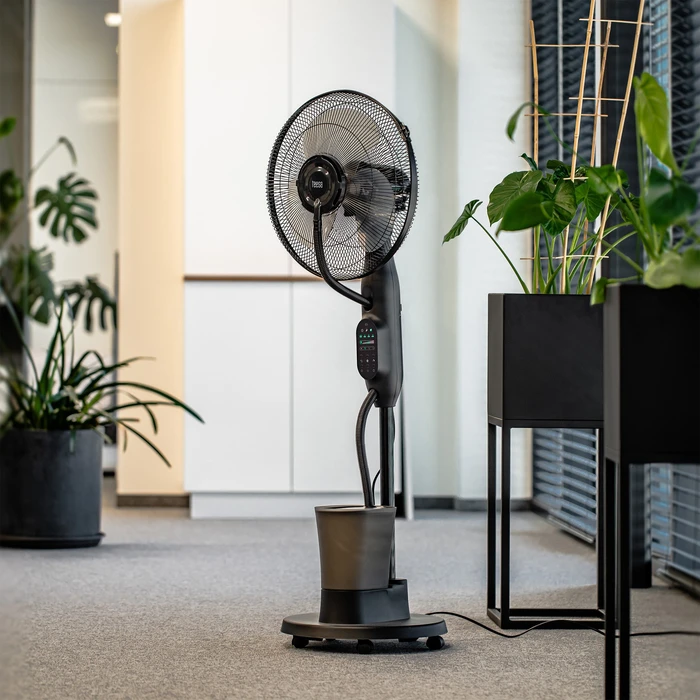 Teesa TSA8067 17" (43 cm) Floor Fan with Hydromisting