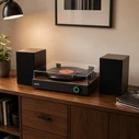 Akai ATT-200SP – Πικάπ με Εξωτερικά Ηχεία 2×10W, Bluetooth 5.4, 33/45/78 RPM